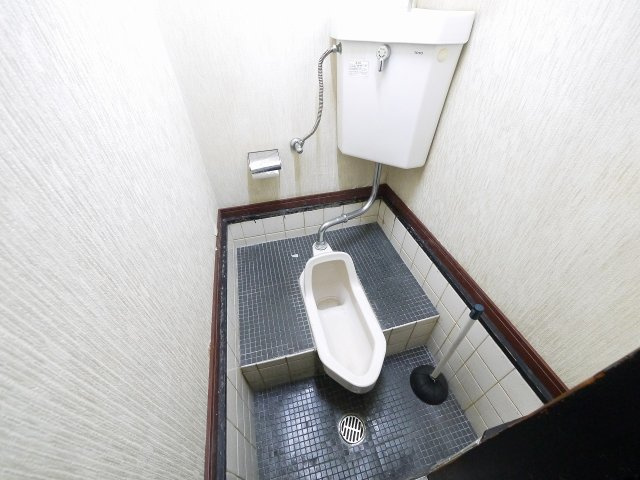 萬田店舗のトイレ