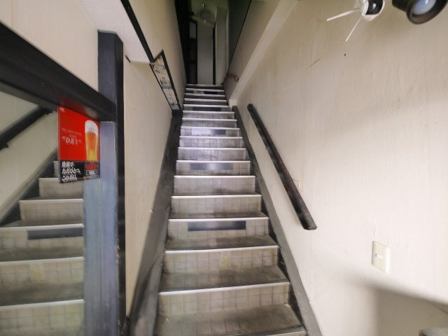 萬田店舗のエントランス