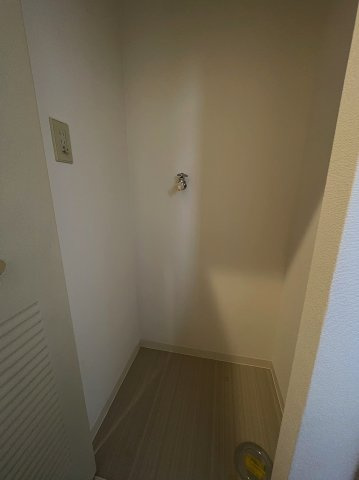 フローリエ細山Ⅲのその他|室内洗濯機置き場