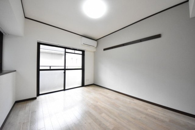 【洋室】 | エステートモア大橋 | 別号室の写真になります。現況優先。