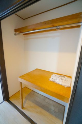 【収納】 | エステートモア大橋 | 別号室の写真になります。現況優先。