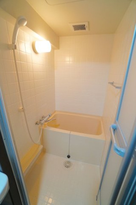 【浴室】 | エステートモア大橋 | 別号室の写真になります。現況優先。