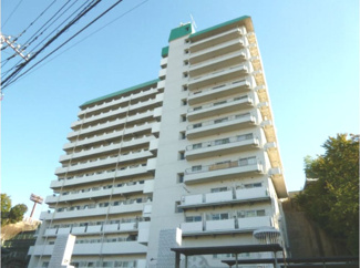【外観】 | 大型ショッピングセンターが徒歩1分にあり便利