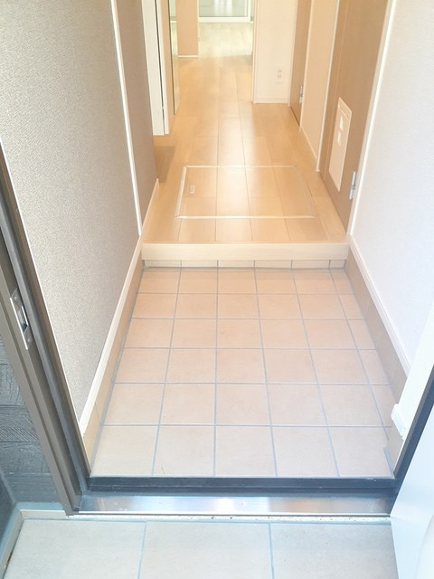 クレアガーデン大高台の玄関