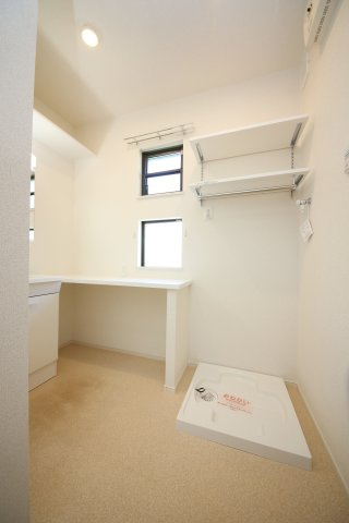 クレアガーデン大高台の洗面所