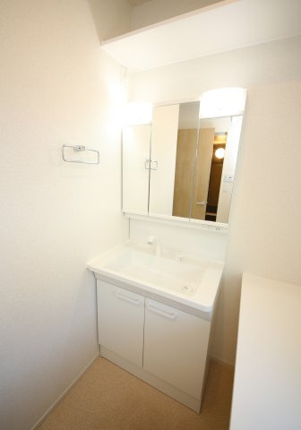 クレアガーデン大高台の洗面所