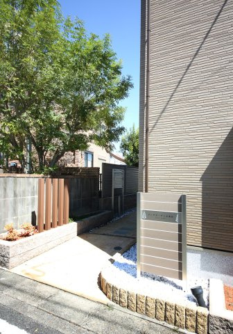 クレアガーデン大高台のロビー