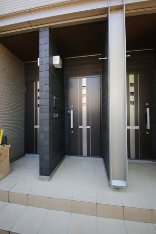 クレアガーデン大高台のエントランス