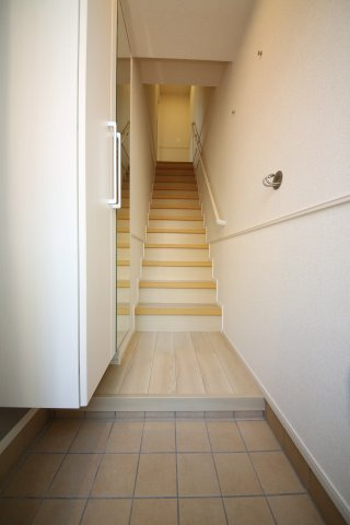 クレアガーデン大高台の玄関