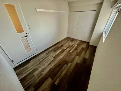 【洋室】 | サンロード汐の宮