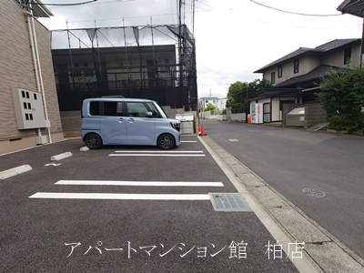 La　Pace（ラ　パーチェ）の駐車場
