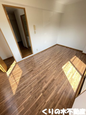 【寝室】 | ルミウス北高下Ⅲ | 落ち着いて過ごせるお部屋なので、寝室にいかがでしょうか