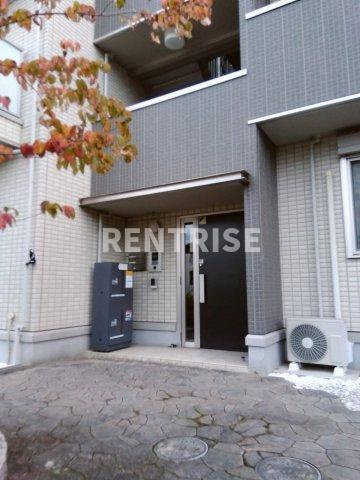 Novel Court IMAISE Ａのエントランス