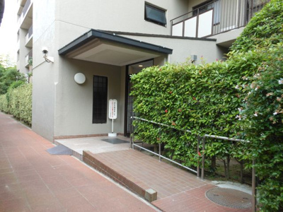 【エントランス】 | ハイクレスト千里A棟 | マンション入口