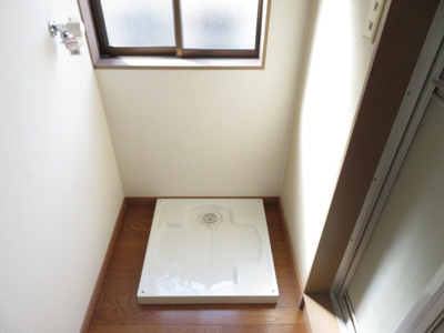 【設備】 | メゾンドアーサⅧ | 室内洗濯機置き場