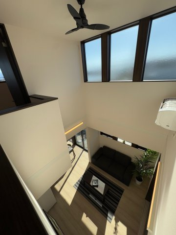 葛城市北花内　新築(全3区画）A号地 モデルハウスの居間・リビング|吹抜で光がたくさん入り明るいリビング!(^^)!