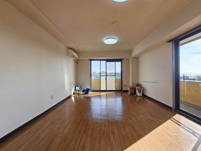 セラーン朝霧の居間・リビング