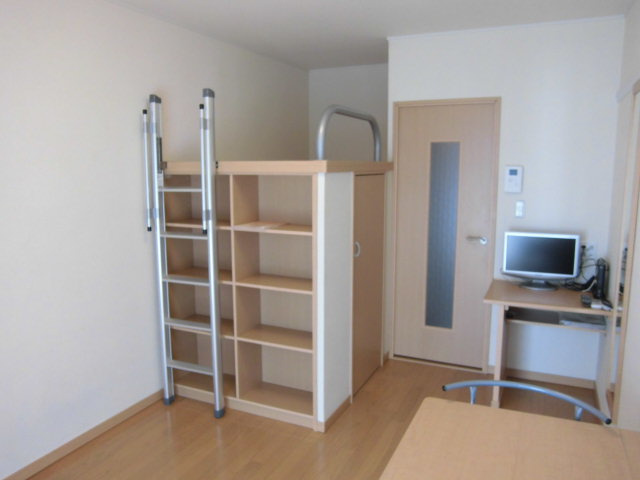 レオパレス大和の居間・リビング|画像3