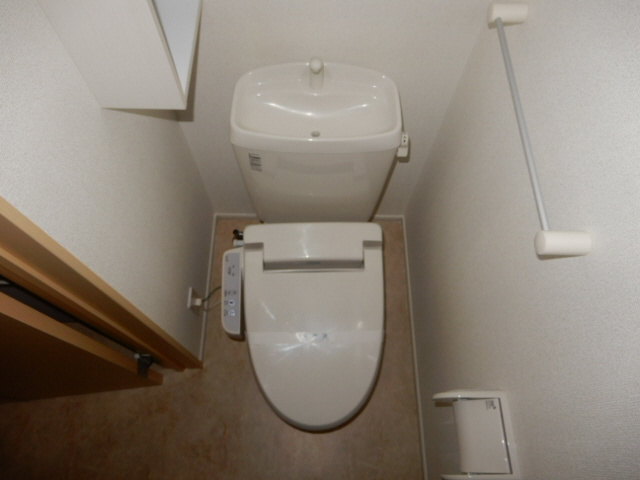 明石市大久保町西島のアパートのトイレ