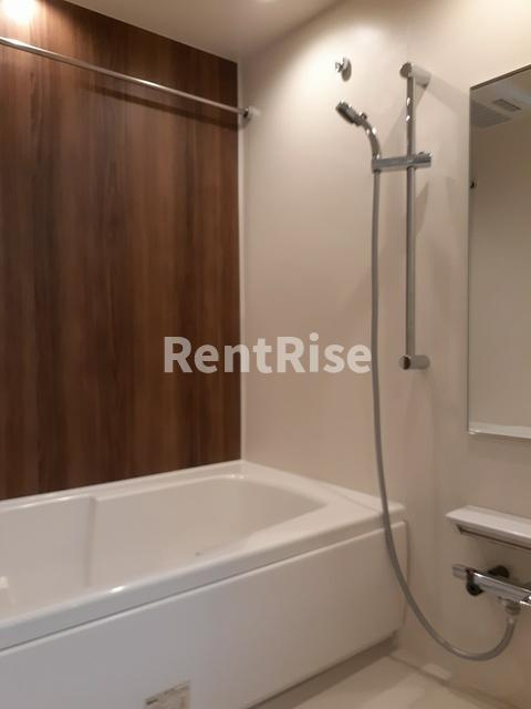 カーサ・グレイスフルの浴室