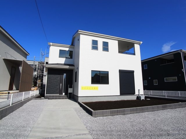 新築　高崎市中泉町第4　Livele Garden.S　1号棟の外観|現地写真　2024年1月完成しました！ご内覧等、お気軽にお問合せください♪　							
