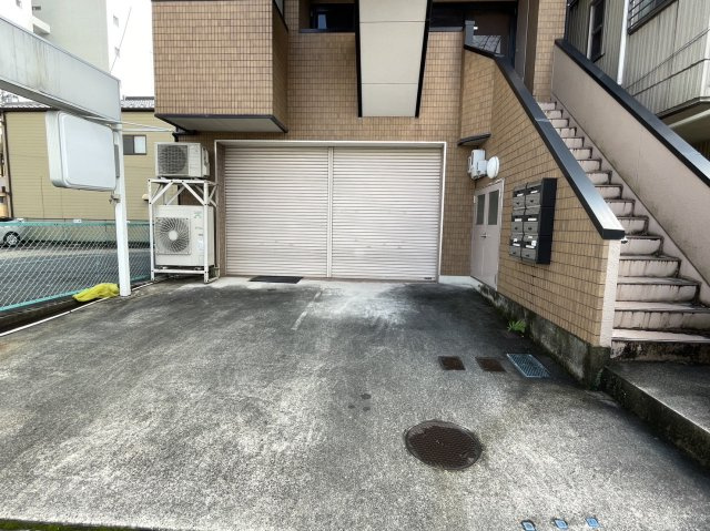 名古屋市緑区鳴海町字向田の店舗一部の外観