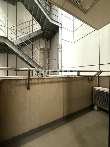 【バルコニー】K＆W西新橋