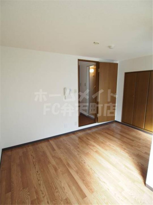 【洋室】 | メゾンポルタ | ゆったりした洋室です