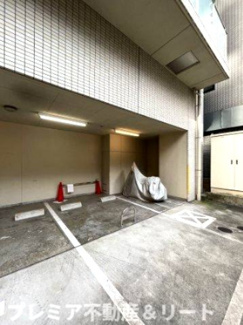 【駐車場】 | 駐車場は機械式駐車場と一部平置きです