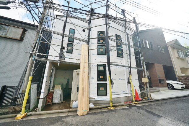 【横浜市保土ケ谷区桜ヶ丘２丁目17-19新築戸建て】★仲介手数料無料★（桜台小学校・岩崎中学校）の外観