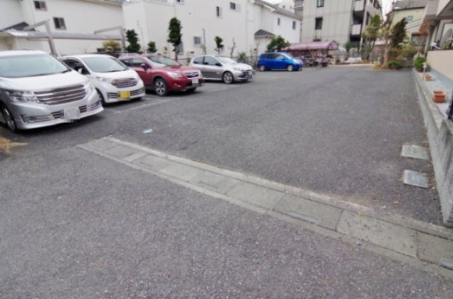 Ｍフラットの駐車場