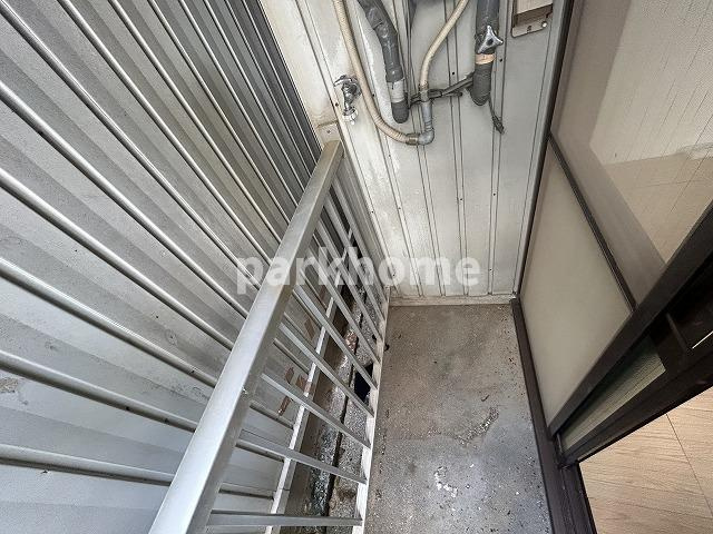 グリーンハイツのバルコニー|開放的で明るい空間を演出してくれるバルコニーです