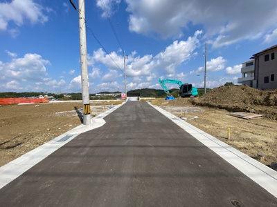 【前面道路含む現地写真】 | 神戸市垂水区桃山台6丁目　新築戸建6号棟　仲介手数料無料！ | 垂水区桃山台6　新築6号棟　仲介手数料無料！