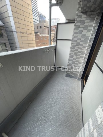 エスリード堂島のバルコニー|バルコニーからの眺めを楽しみながら食事をしませんか