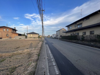 【前面道路含む現地写真】