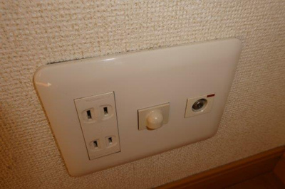 【設備】 | サンメゾンＭ・Ａ | ＴＶジャック・電話モジュラー