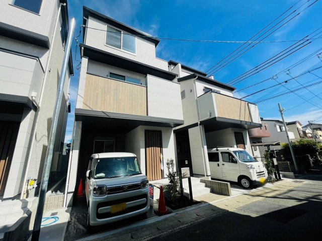 嵯峨野神ノ木町　A号棟の外観