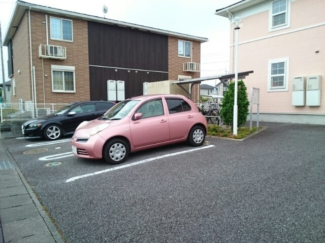 ヴィラ・フィオーレの駐車場|駐車場