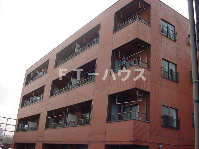 菊栄ハイツの外観