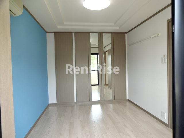 ハピネス 本郷の寝室|洋室