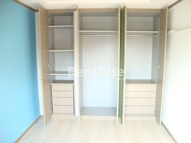 ハピネス 本郷の収納|クローゼット