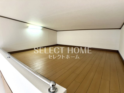 【寝室】 | メゾン西大平Ⅱ | 使い勝手のいい寝室です