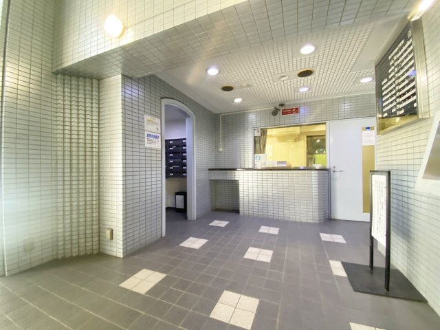 ＪＲ横浜線「新横浜」ライオンズプラザ新横浜の画像