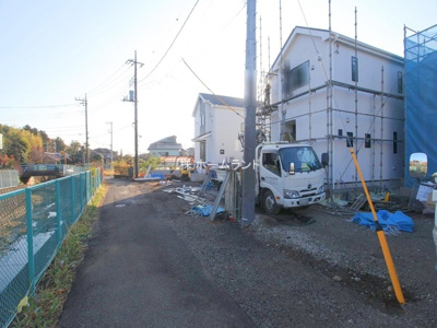 【前面道路含む現地写真】 | 東大和市奈良橋2丁目/新築戸建て