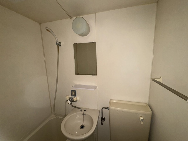 ハイツカペラの浴室|日々の疲れを癒すお風呂付です