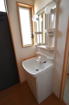 【洗面所】 | コーポニュータウン