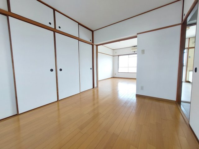 公団狭山住宅11号棟の洋室