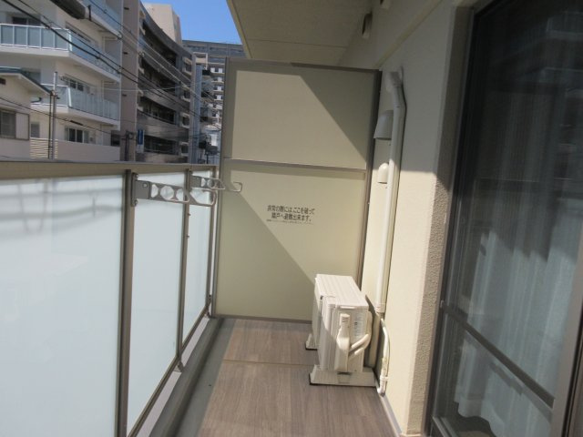 グリシーヌ桜町のバルコニー