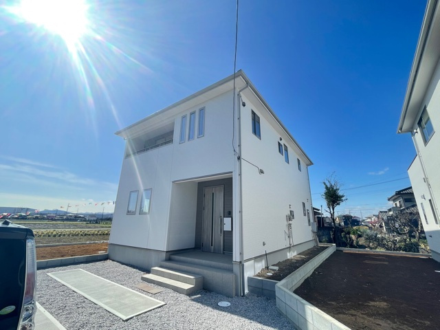 上里町七本木75期（全2棟）1号棟の外観