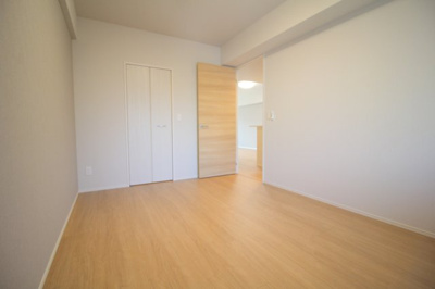 【洋室】 | カーサ　マリーナ　モンテカルロ